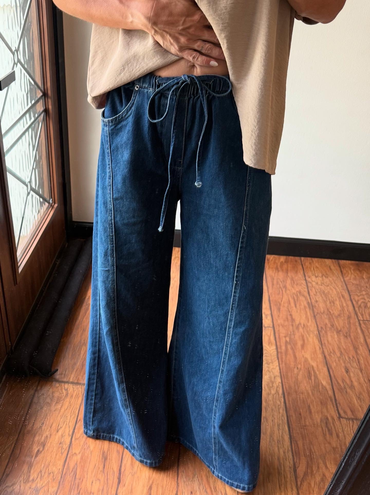 Relaxed Wide Leg Denim Pant