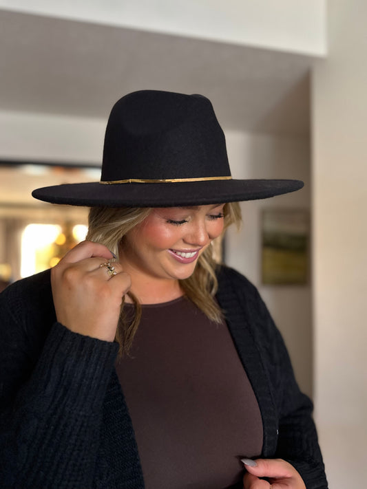 Felt hat with gold chain